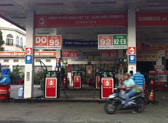 A E5 Ron 92 filling station in HCMC (Photo: SGGP) A E5 Ron 92 filling station in HCMC (Photo: SGGP)
